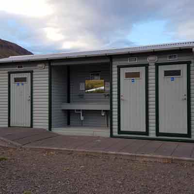 Neuere Variante Sanitärcontainer Holz